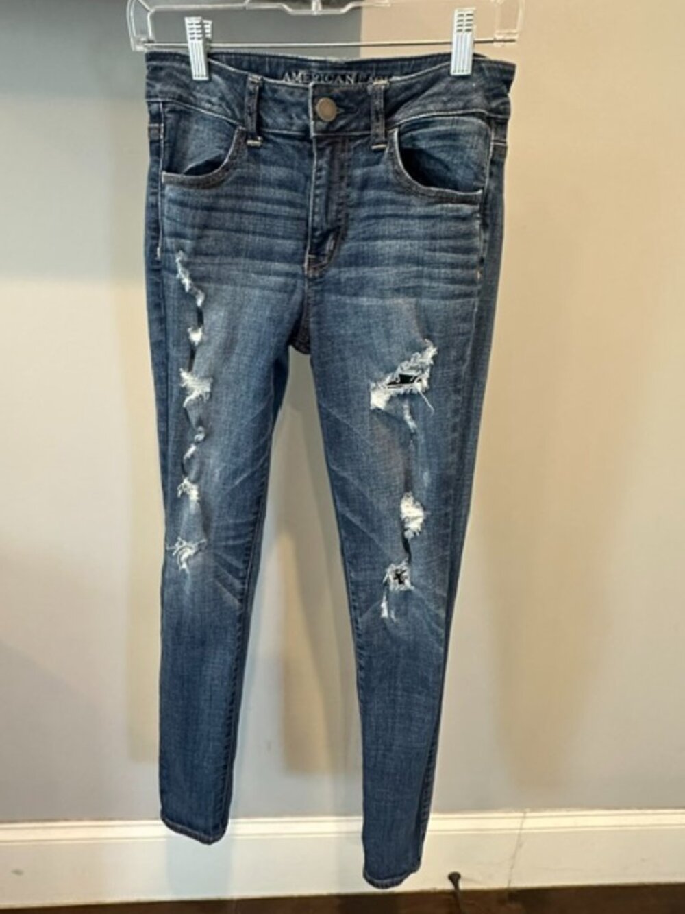 American Eagle Hi-Rise Jeggings.   Size 4.   Color Denim